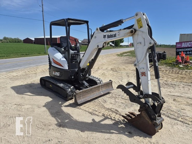 2020-bobcat-e26-image-4