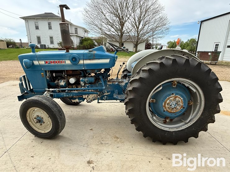 1970-ford-3000-image-8