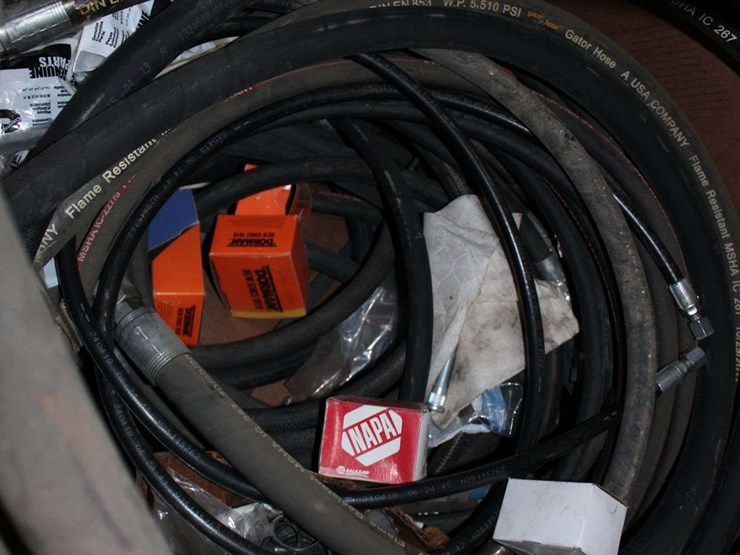 box-of-hydraulic-hoses-image-2