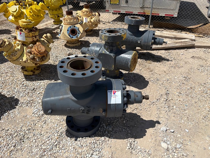 (3x$)-(3)-7-1/16”-5k-gate-valves-image-1