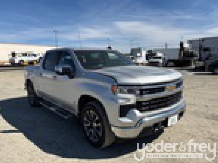 2022-chevrolet-1500-image-4