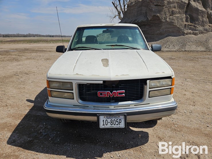 1999-gmc-sierra-2500-image-2