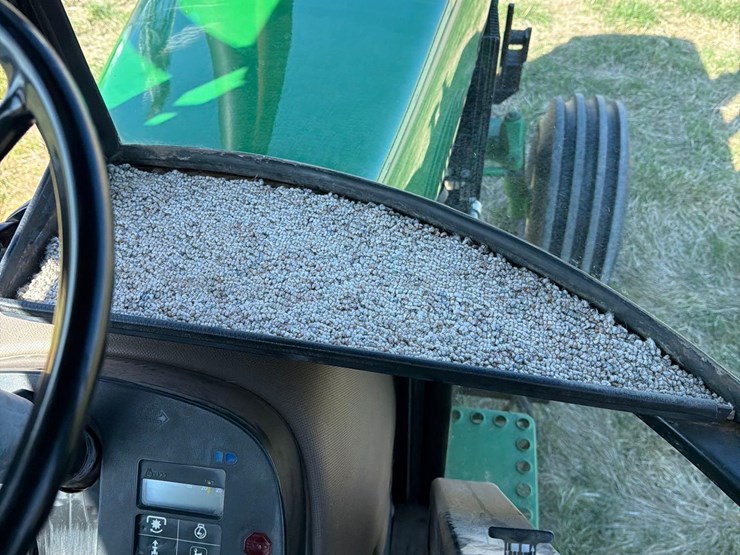 john-deere-4650-image-37