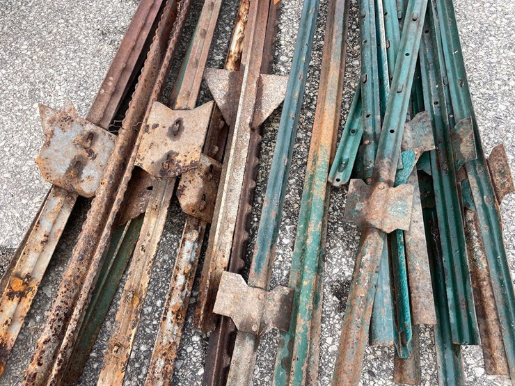 #9078-•-(20)-garden-fence-post-stakes-(o3)-image-5