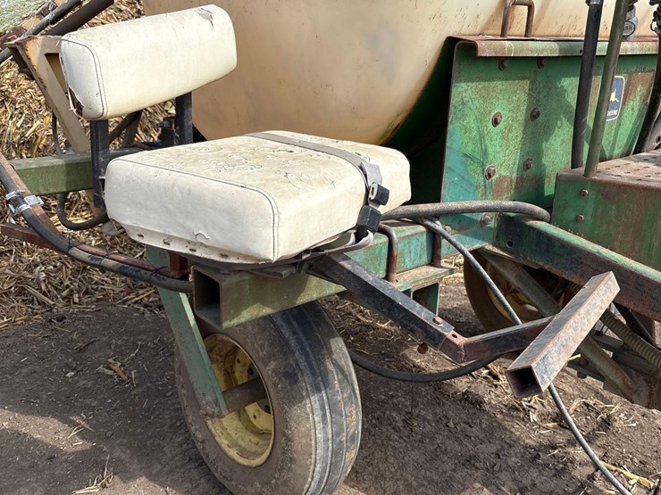 john-deere-250-image-28