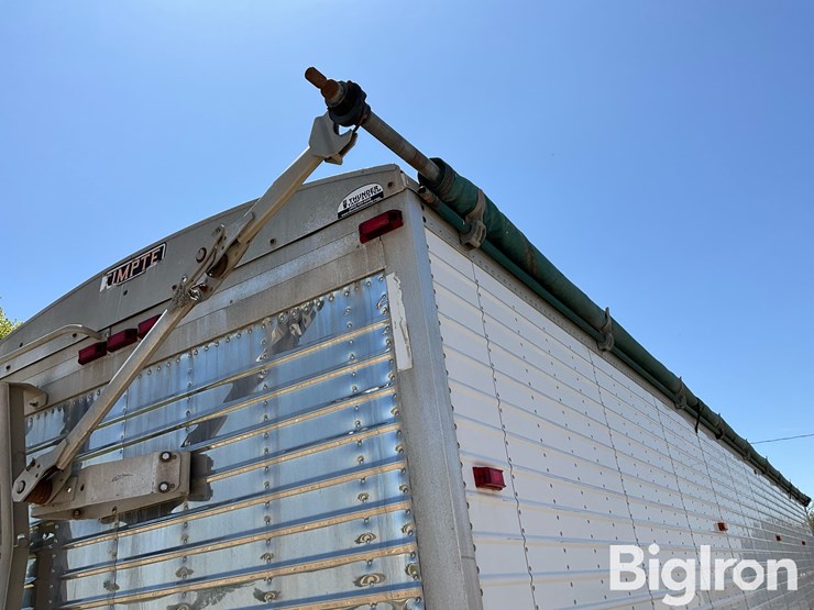 2015-timpte-grain-trailer-image-11