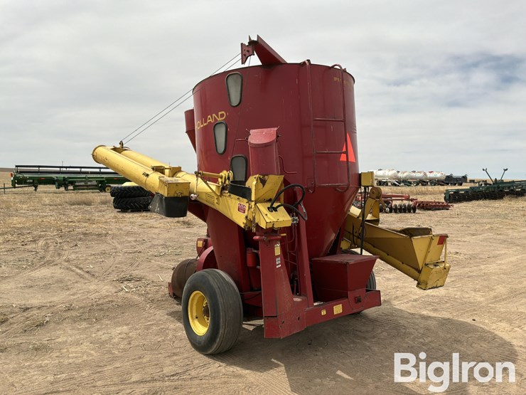 new-holland-357-image-7