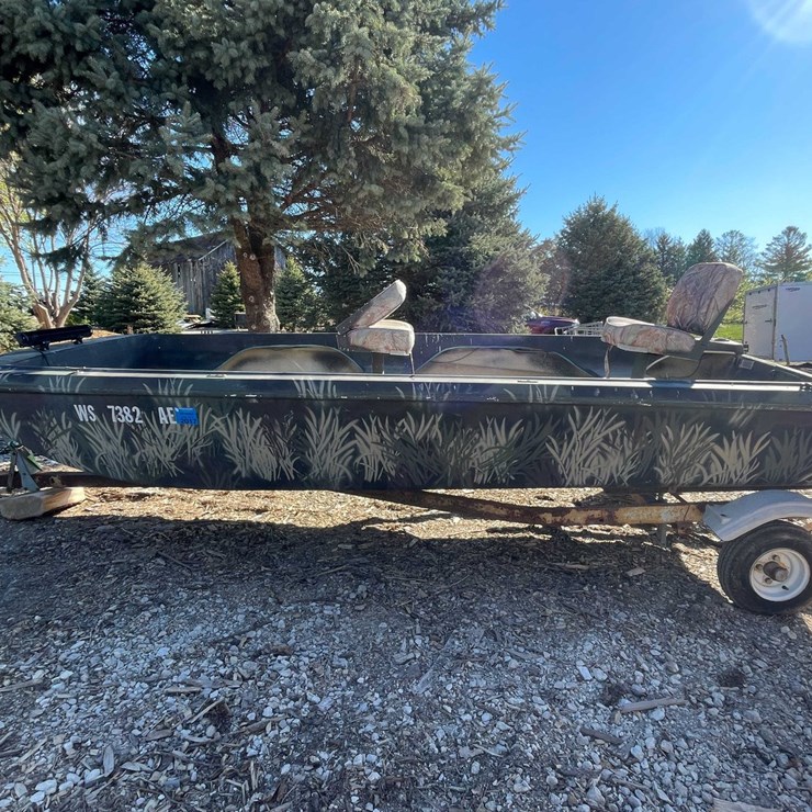 #6932 • Camouflage Duck Boat with Trailer