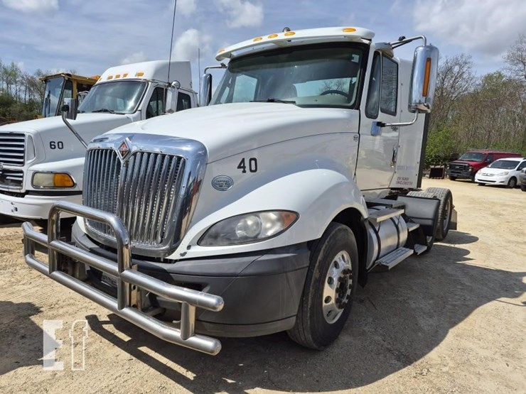 2014-international-prostar-image-5