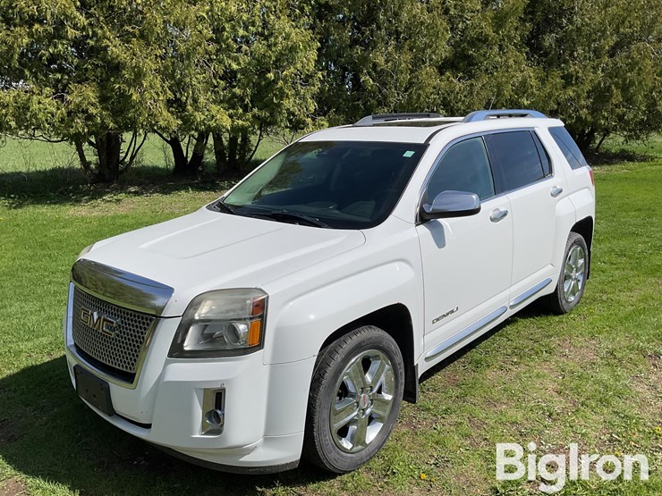 2014-gmc-terrain-denali-image-1