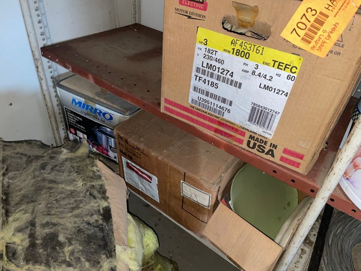 #7073-•-contents-of-shelf-image-4