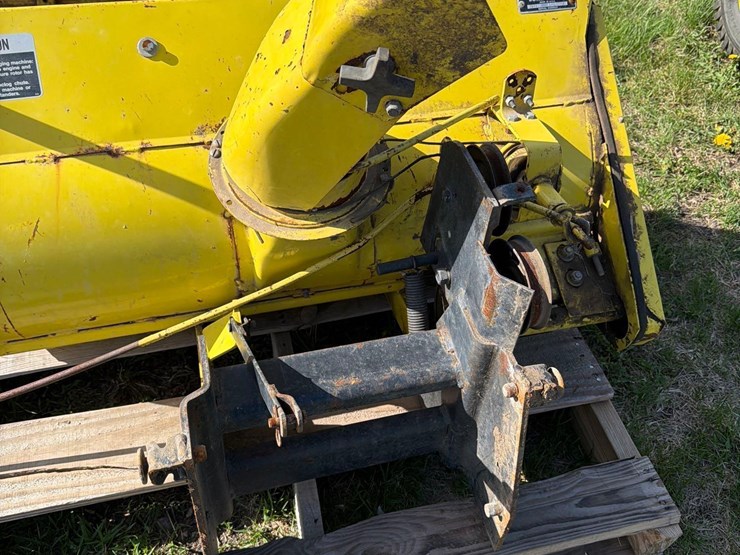 john-deere-212-image-25