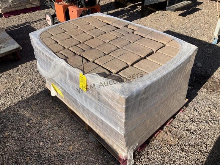 pallet-of-stone-pavers-image-1