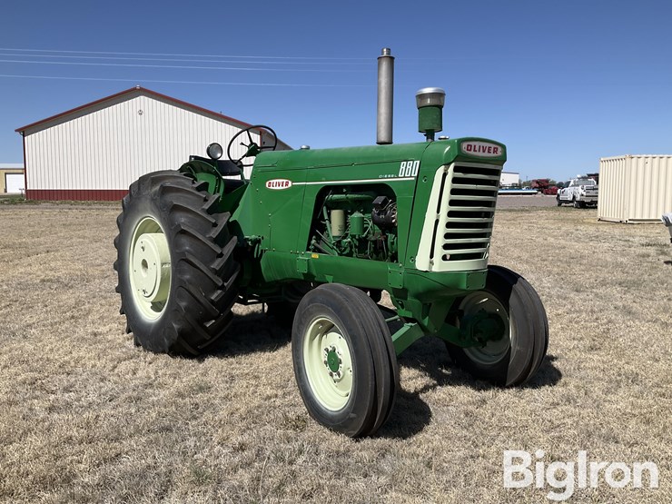 1958-oliver-880-image-3