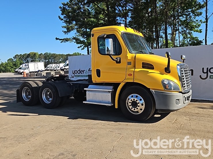2019-freightliner-cascadia-image-7