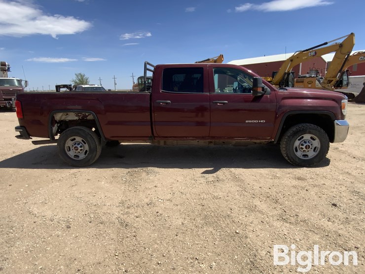 2018-gmc-sierra-2500-image-4