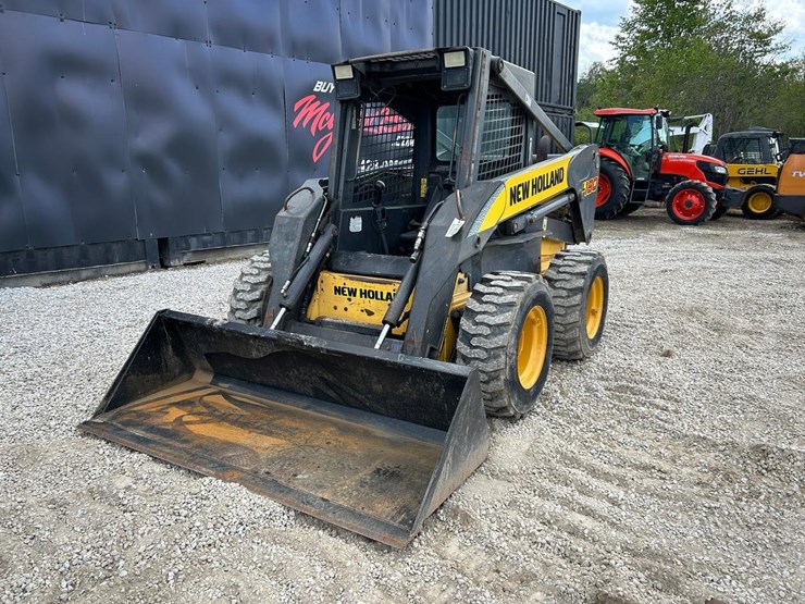new-holland-l180-image-8