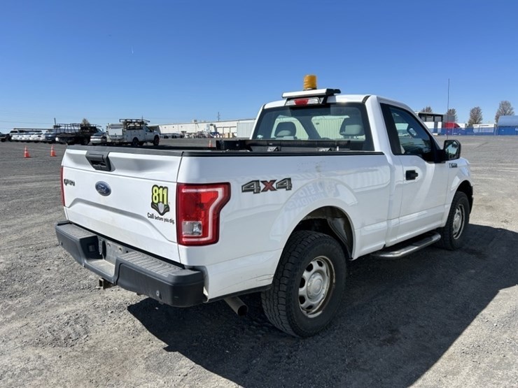 2016-ford-f150-xl-image-5