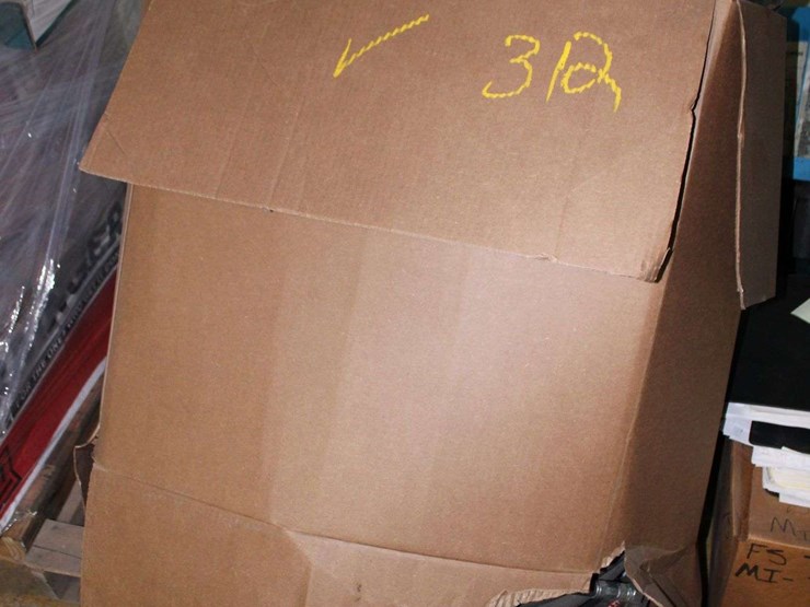 box-of-hydraulic-hoses-image-5