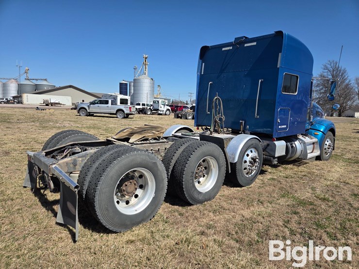 2012-peterbilt-386-image-5