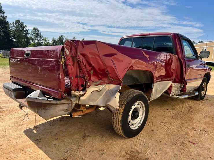 1996-dodge-ram-1500-image-3