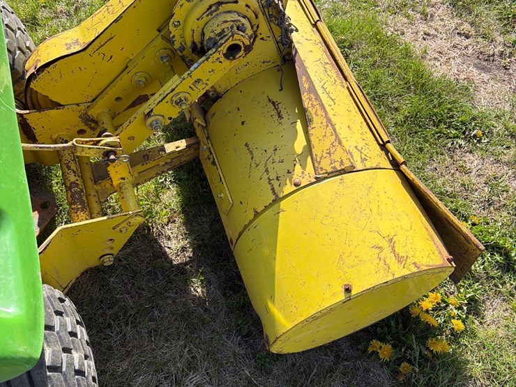 john-deere-212-image-11