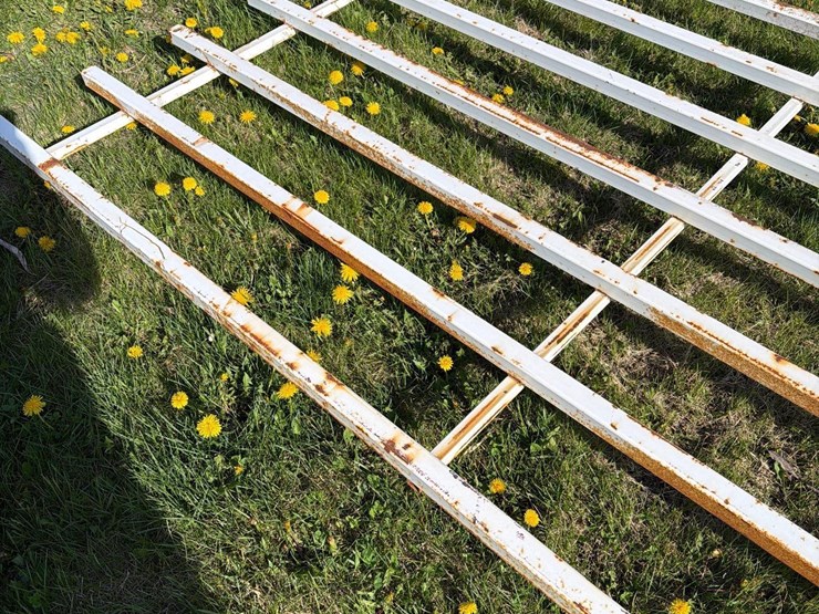 2-sections-of-fencing-image-4