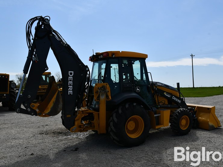 2024-john-deere-410-image-5