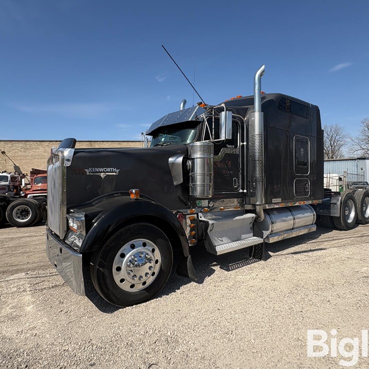 2007 KENWORTH W900