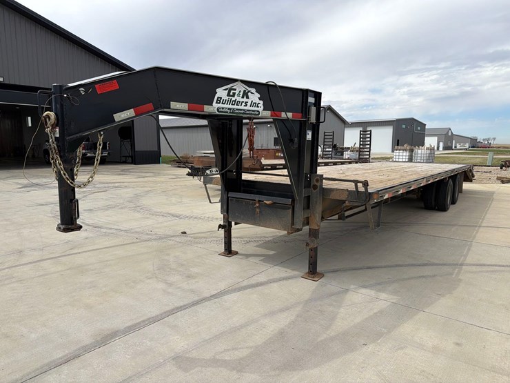 2018-dct-101”-x-32ft-gooseneck-flatbed-trailer-image-2