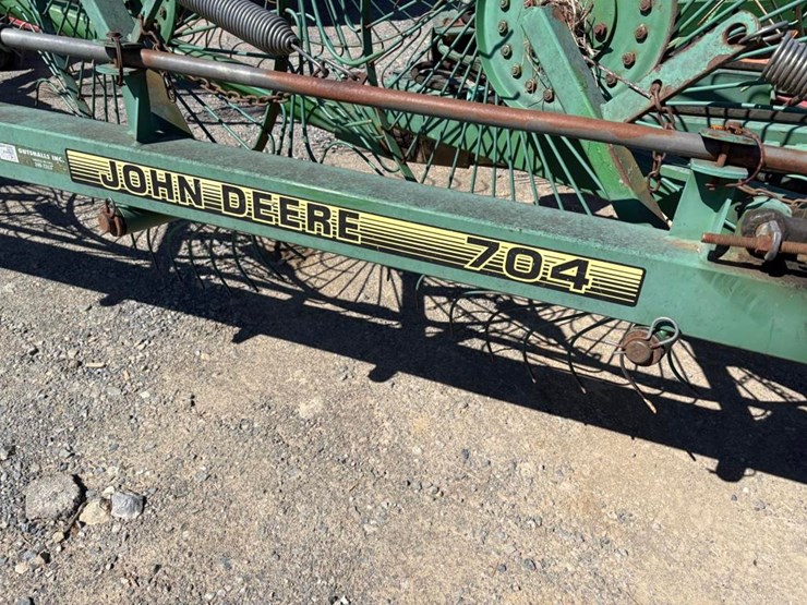 john-deere-704-image-5