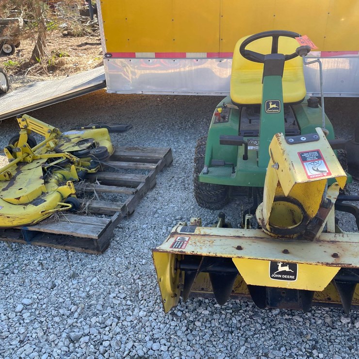 #6940 • John Deere Snow Blower and Deck