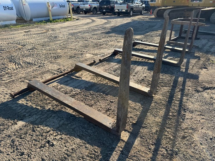 #3943-•-approx-48"-loader-forks-image-3