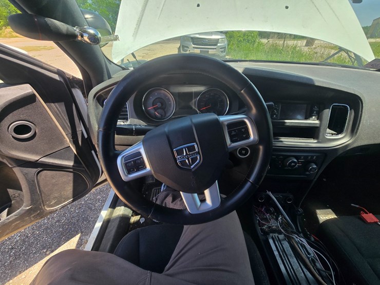 #24339-•-2014-dodge-charger-passenger-car-image-30