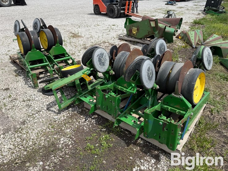 john-deere-7-image-2