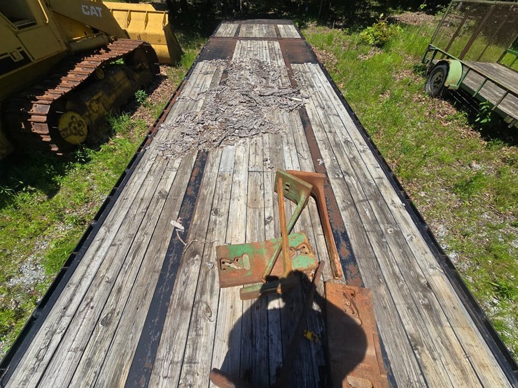 #24321-•-2009-p.j.-35'-flatbed-trailer-image-32