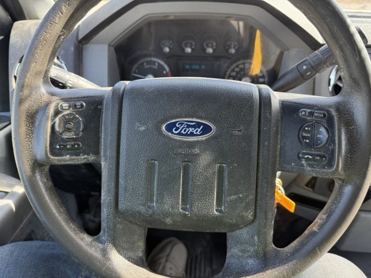 2016-ford-f350-sd-xlt-image-28
