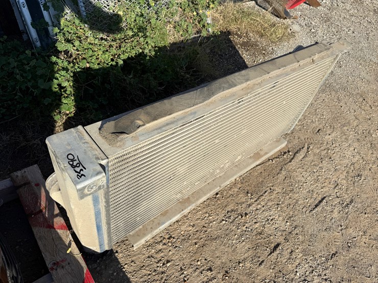 pallet-w/-(4)-fan-blade-assym.,-engine-mounts,-(1)-51”l-x-5”w-x-20”-h-cac-image-6