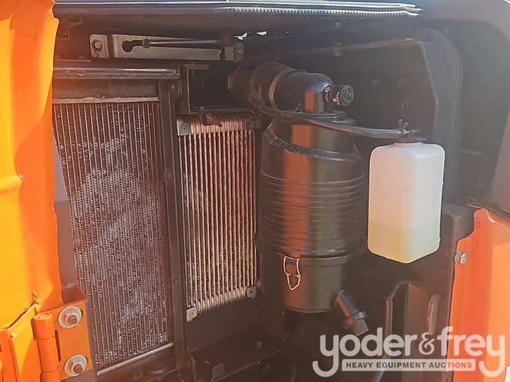 2016-hitachi-zx60usb-3f-image-27