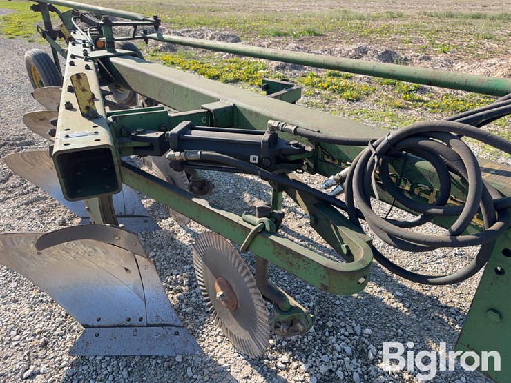 john-deere-a1450-4-bottom-moldboard-plow-image-12