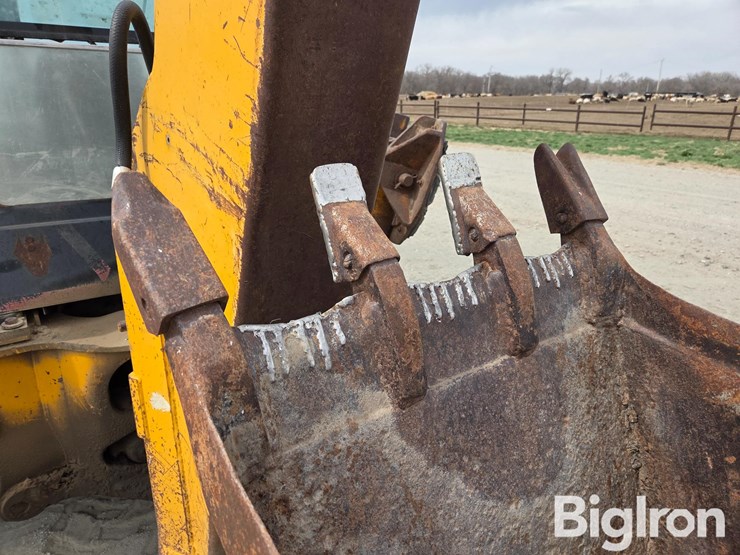 deere-410b-image-11