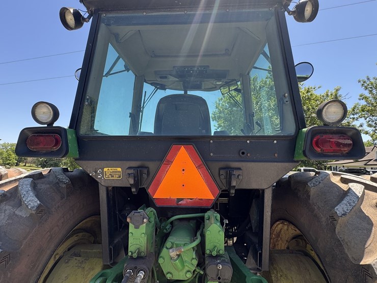 1990-john-deere-4755-image-12
