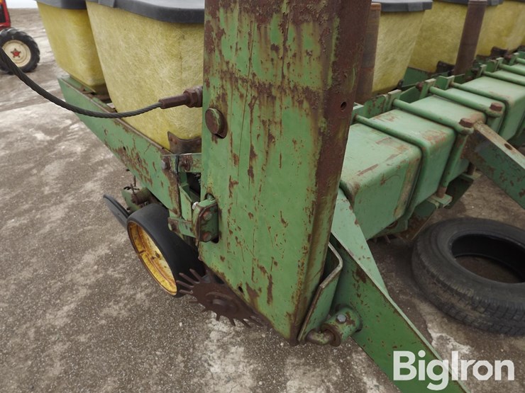 john-deere-7000-image-18