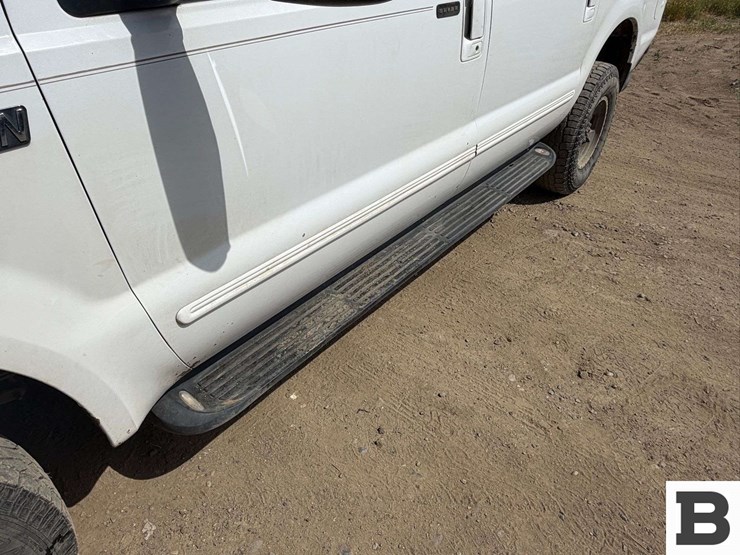 2000-ford-excursion-image-11