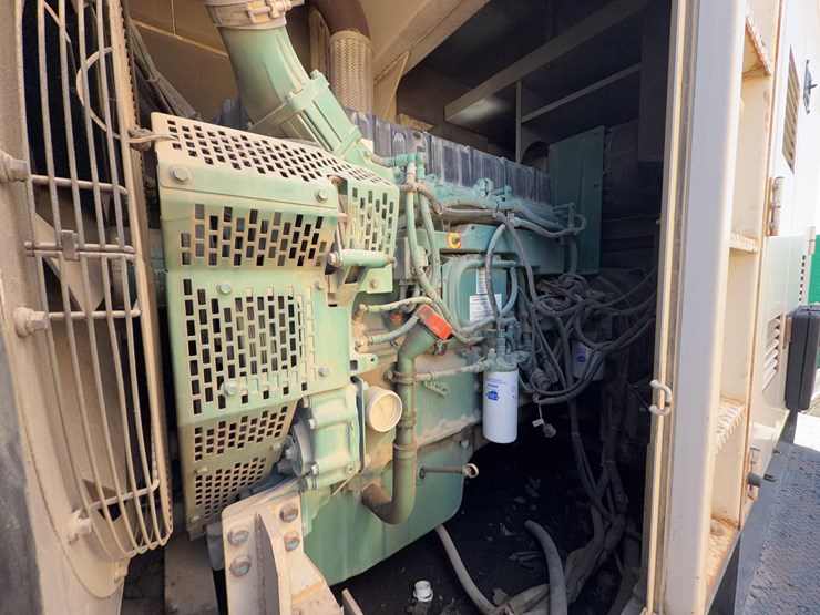 wisper-watt-dca-400ssv-generator-image-11
