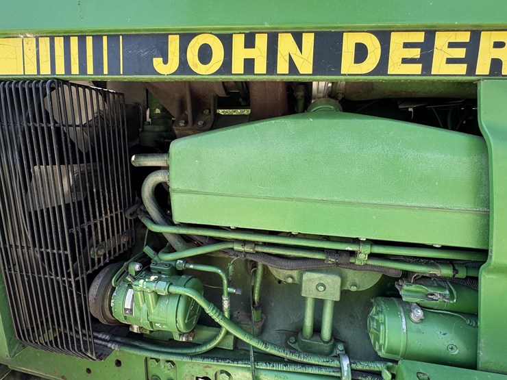 1990-john-deere-4755-image-26