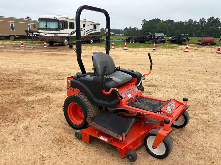 badboy-elite-60"-zero-turn-mower-(676-hours)-image-4