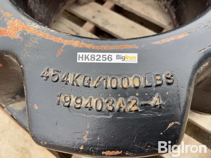 olympic-1000lb-tractor-weights-image-18