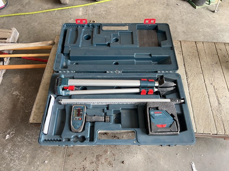 bosch-professional-exterior-gll150e-laser-kit-image-2