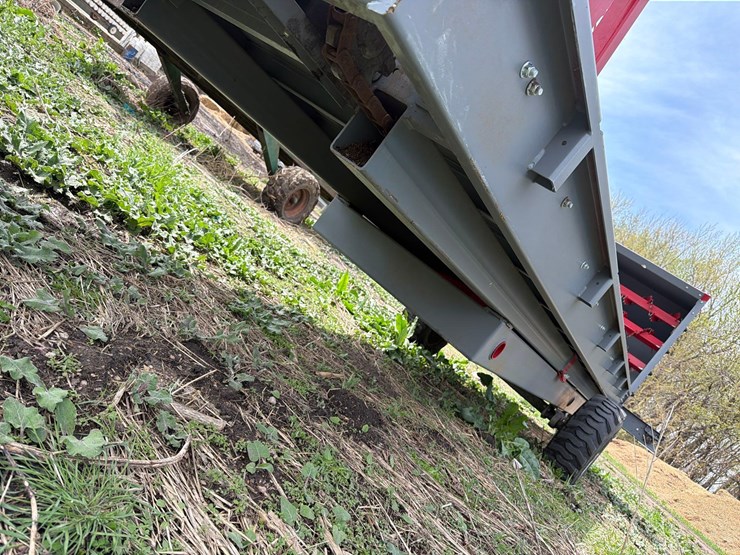2024-hatfield-eco-lift-hmi-bedding-trailer-image-34